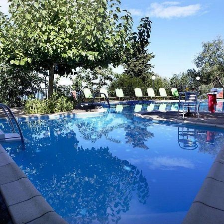 Dafnoudi Hotel Apartments Antipata Kültér fotó