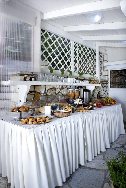 Dafnoudi Hotel Apartments Antipata Kültér fotó
