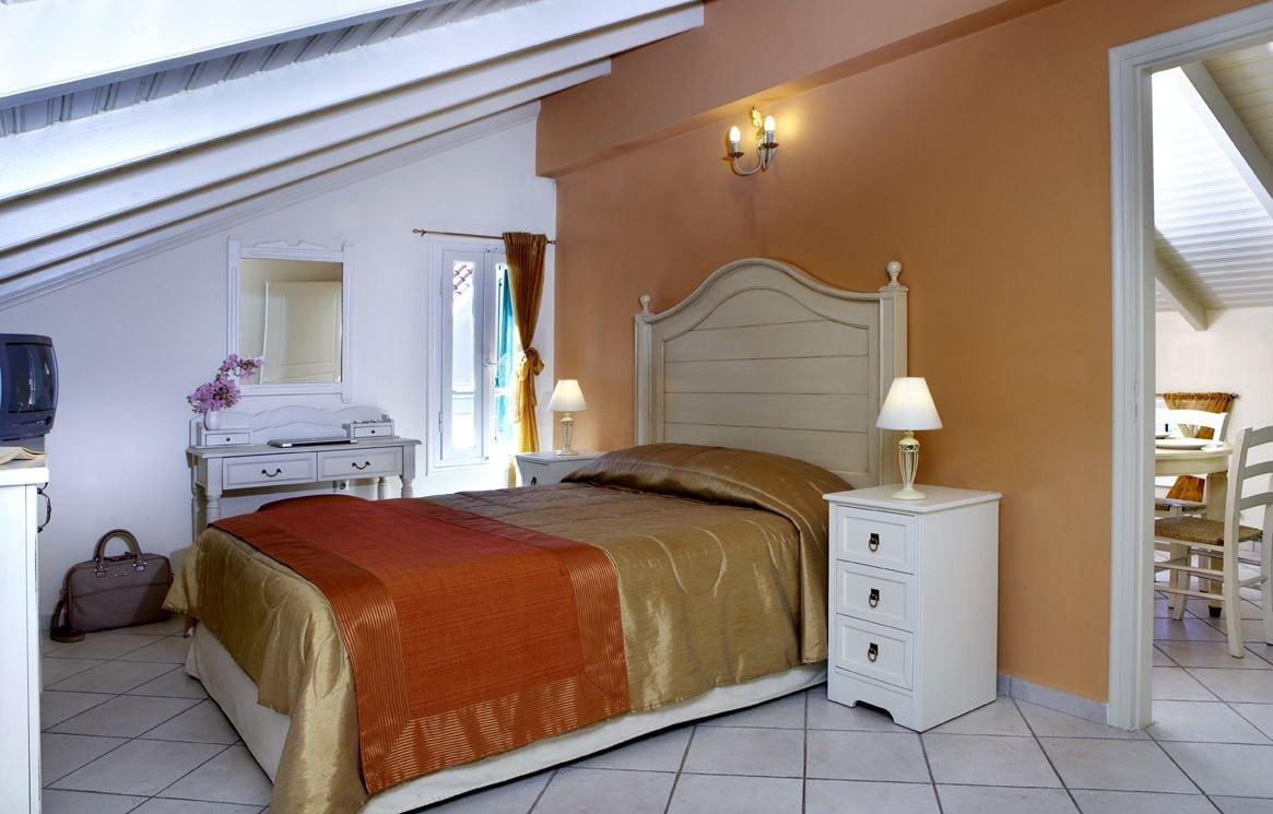 Dafnoudi Hotel Apartments Antipata Kültér fotó
