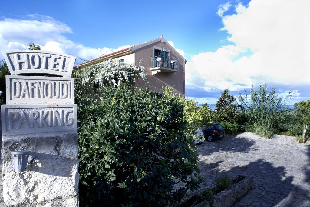Dafnoudi Hotel Apartments Antipata Kültér fotó